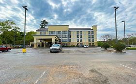 Oyo Townhouse Jackson - Ridgeland